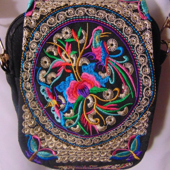 Goodhan Vintage Handmade Mini Crossbody Bag - Picture 5 of 12